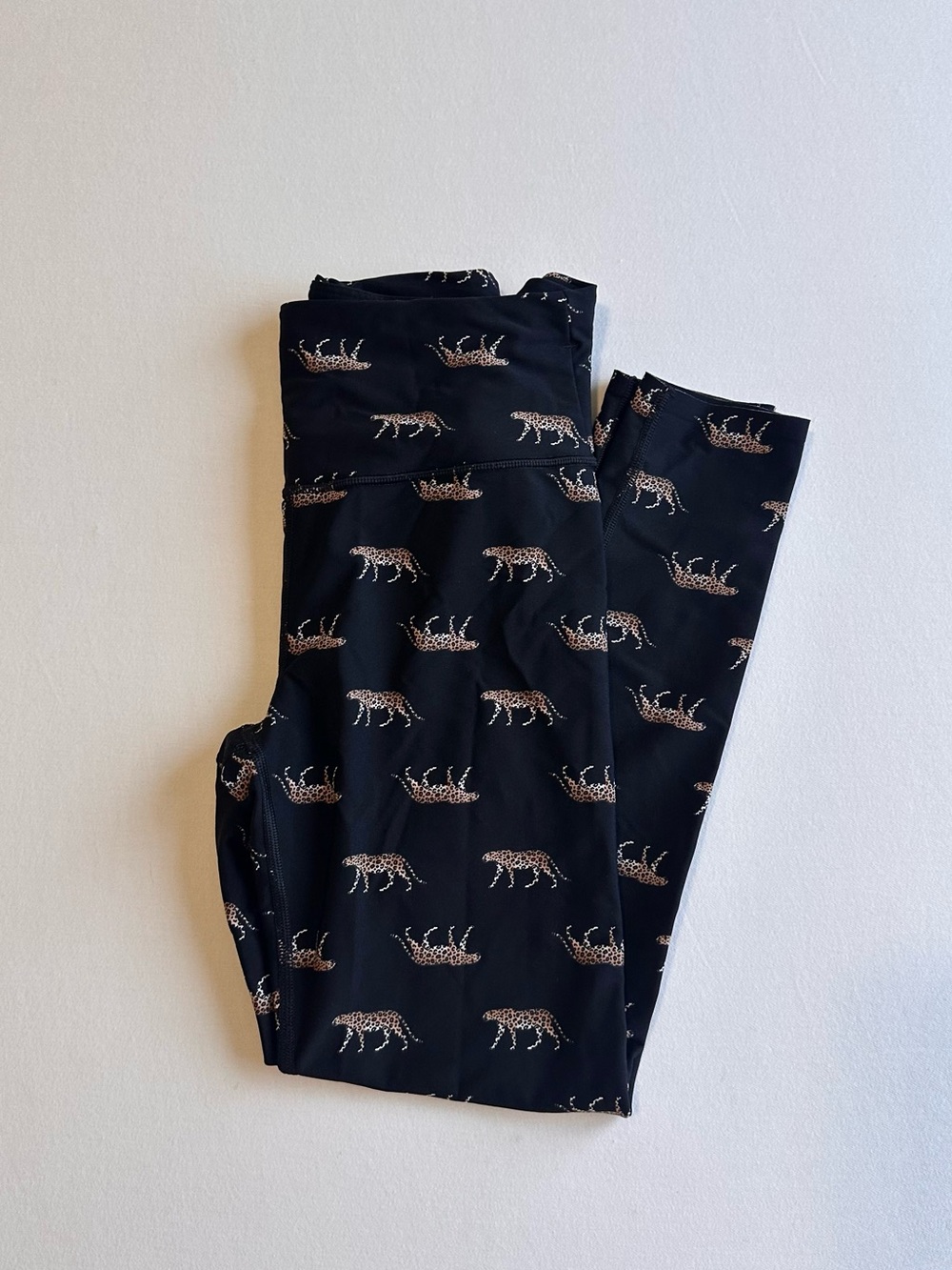 Rare Victoria Secret Leapord Print Leggings
